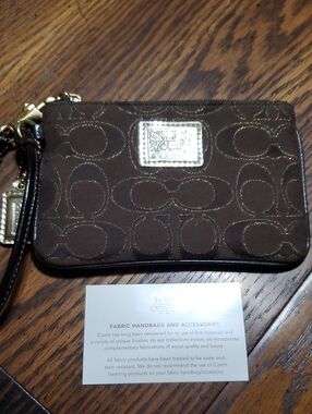 Vintage Coach Poppy Small Wristlet NWOT